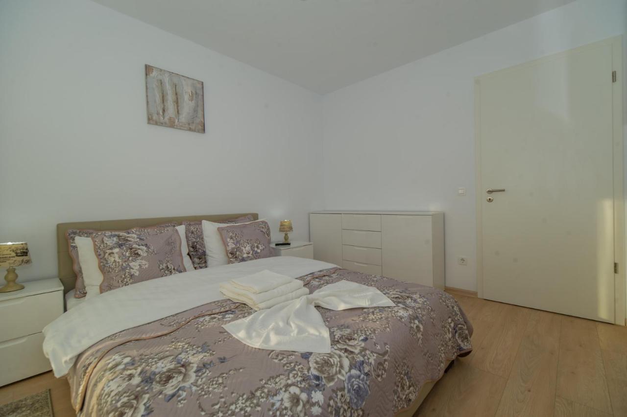 Deluxe Suite Coresi Braşov Eksteriør billede